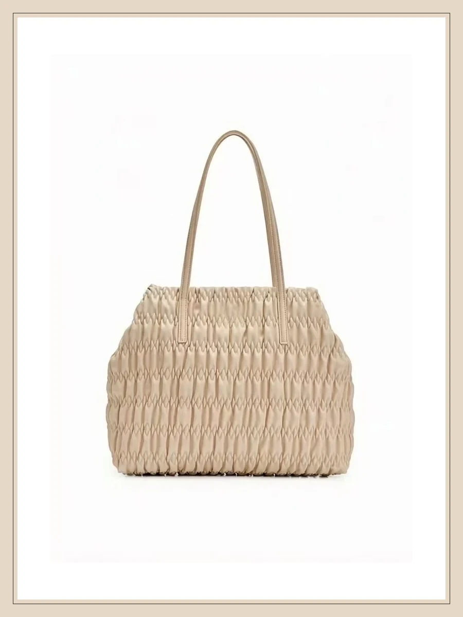Tote Collection — TROFY handbag sample